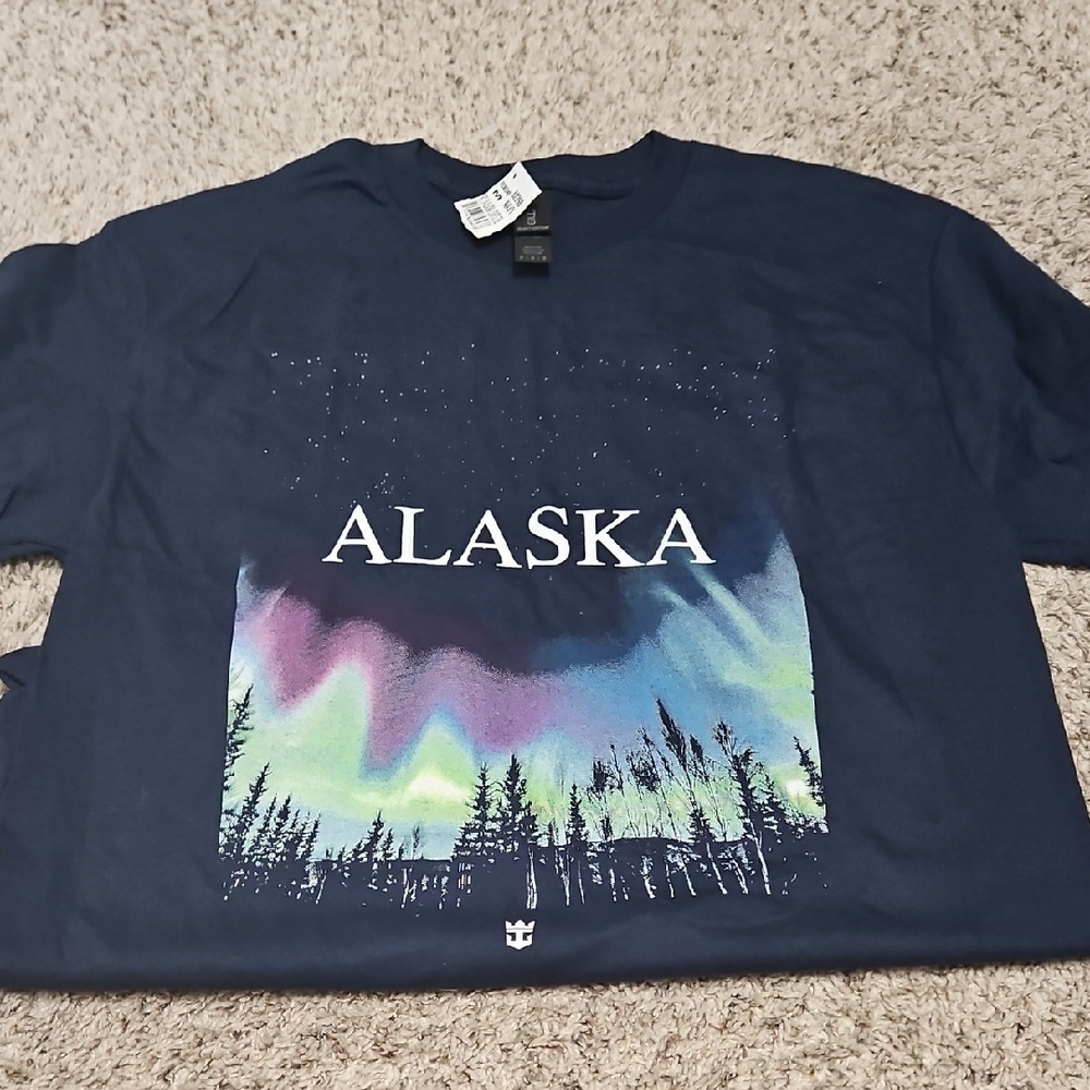 NWT Alaska Northern Lights Royal Caribbean Navy Blue Graphic Crew T-Shirt